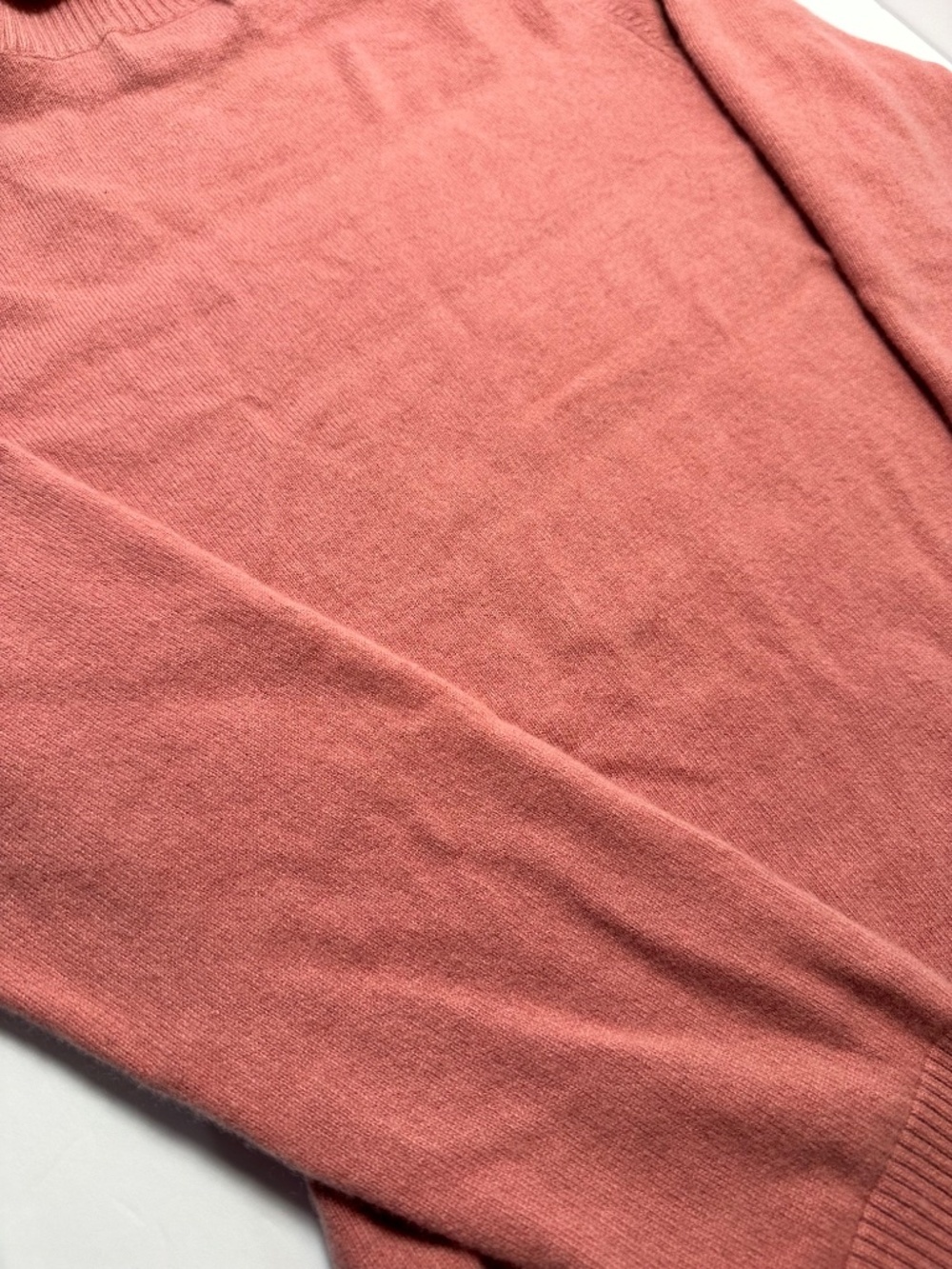 Marc Allan 100% Cashmere Sweater | Turtleneck | Pink Cozy Knit | Size L - Picture 9 of 13